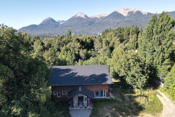 Casa en Rincon de Lynch. Amplio lote, posibilidades de ampliar. Excelente orientación y vistas